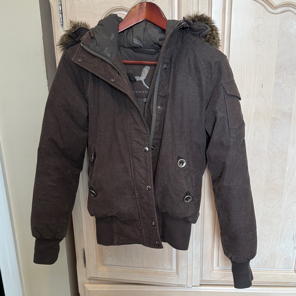 Aritzia Community Women's Brown Puffer Jacket